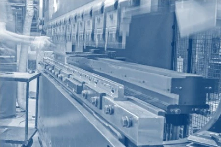 Die Maschinenversicherung bietet Schutz für stationäre und mobile Maschinen gegen Schäden durch Bedienfehler, Unfälle, Diebstahl und höhere Gewalt. Sichern Sie Ihre Maschinen umfassend ab