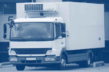 Versicherung für LKW über 3,5t im Güterverkehr hier onlinene vergleichen und abschließen
