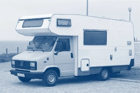 Wohnmobil über einen Spezialtarif für Oldtimer versichern